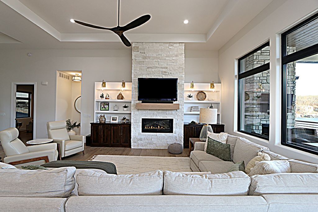 Photo of Livingroom in Osage Beach