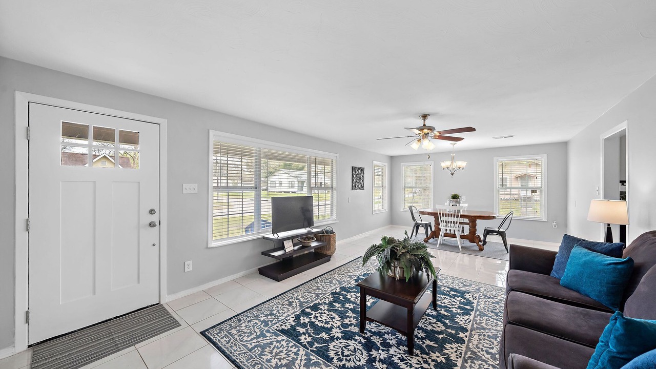 Photo of Bedroom in Baytown