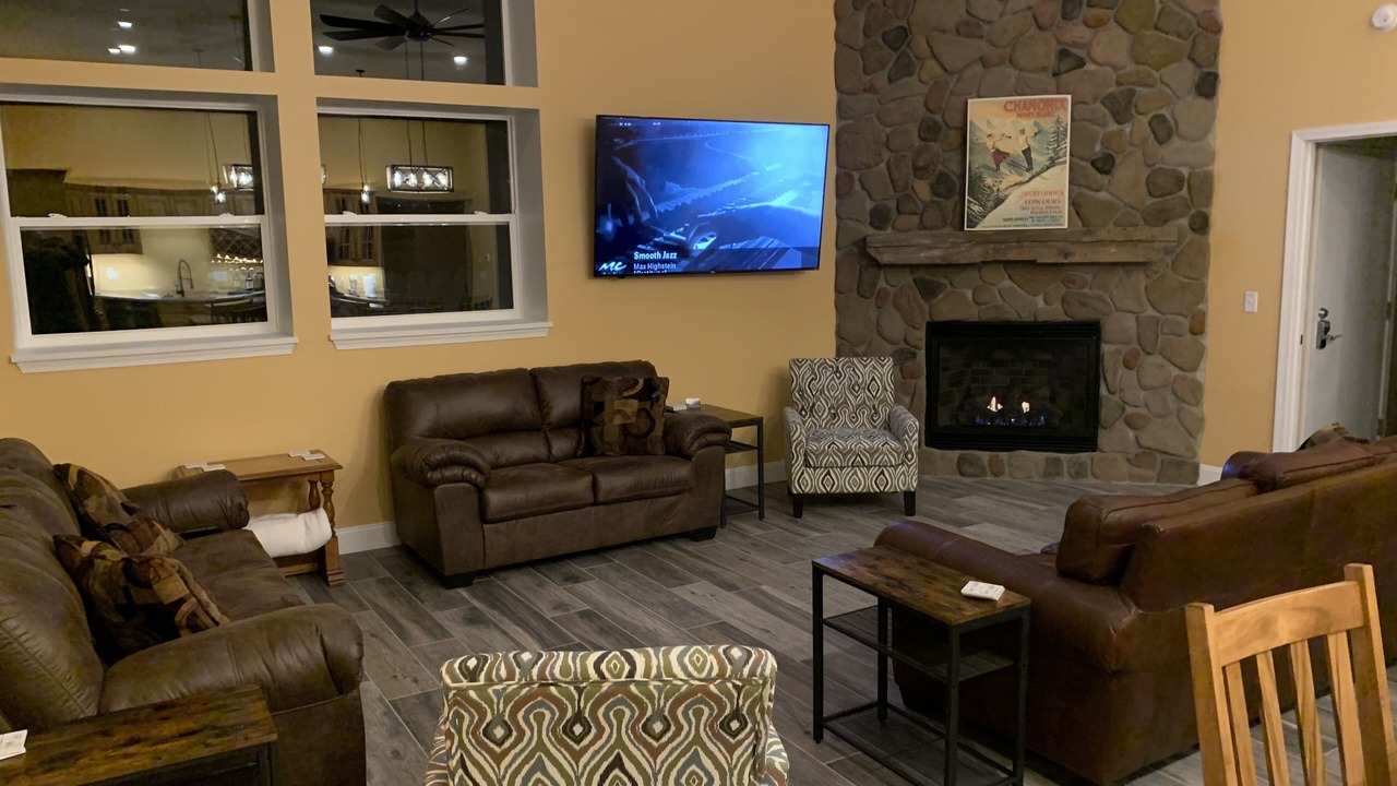 Photo of Livingroom in Ellicottville