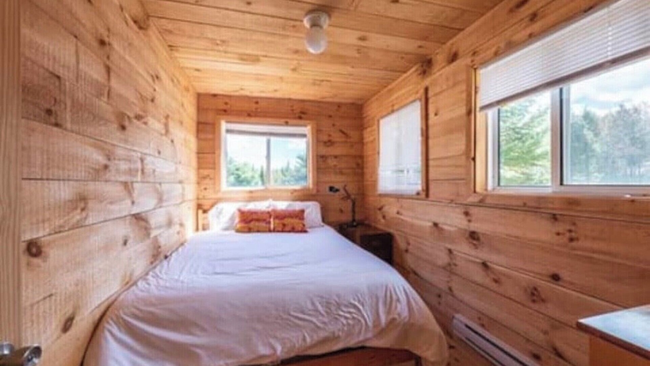 Photo of Bedroom in Muskoka Lakes