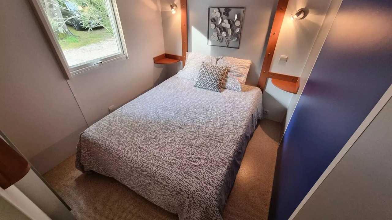 Photo of Bedroom in Saint-Jean-de-Valeriscle