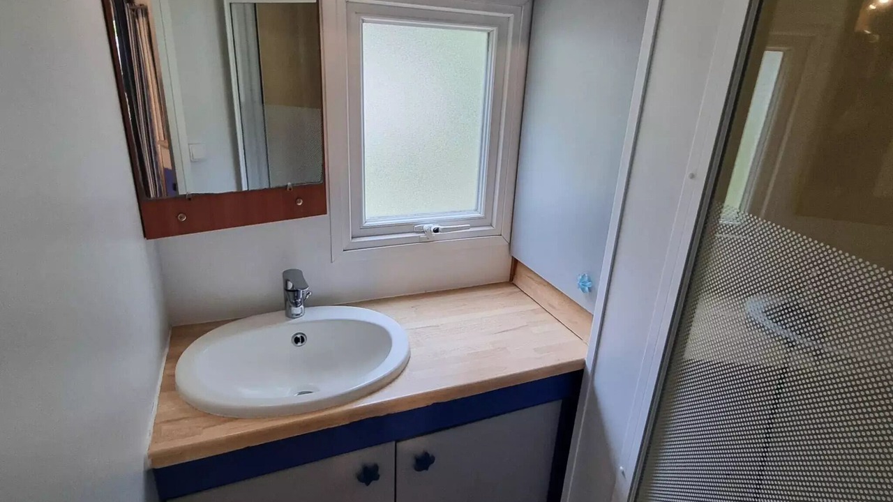 Photo of Bathroom in Saint-Jean-de-Valeriscle