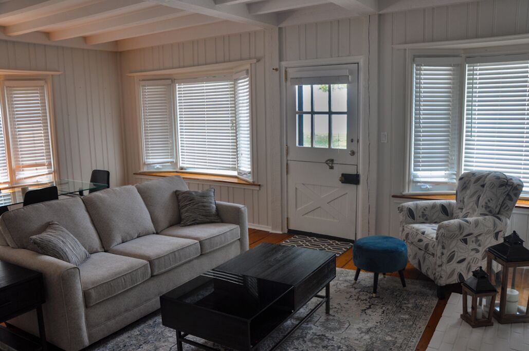 Photo of Livingroom in Boblo Island