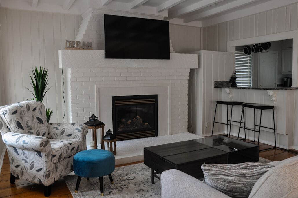 Photo of Livingroom in Boblo Island