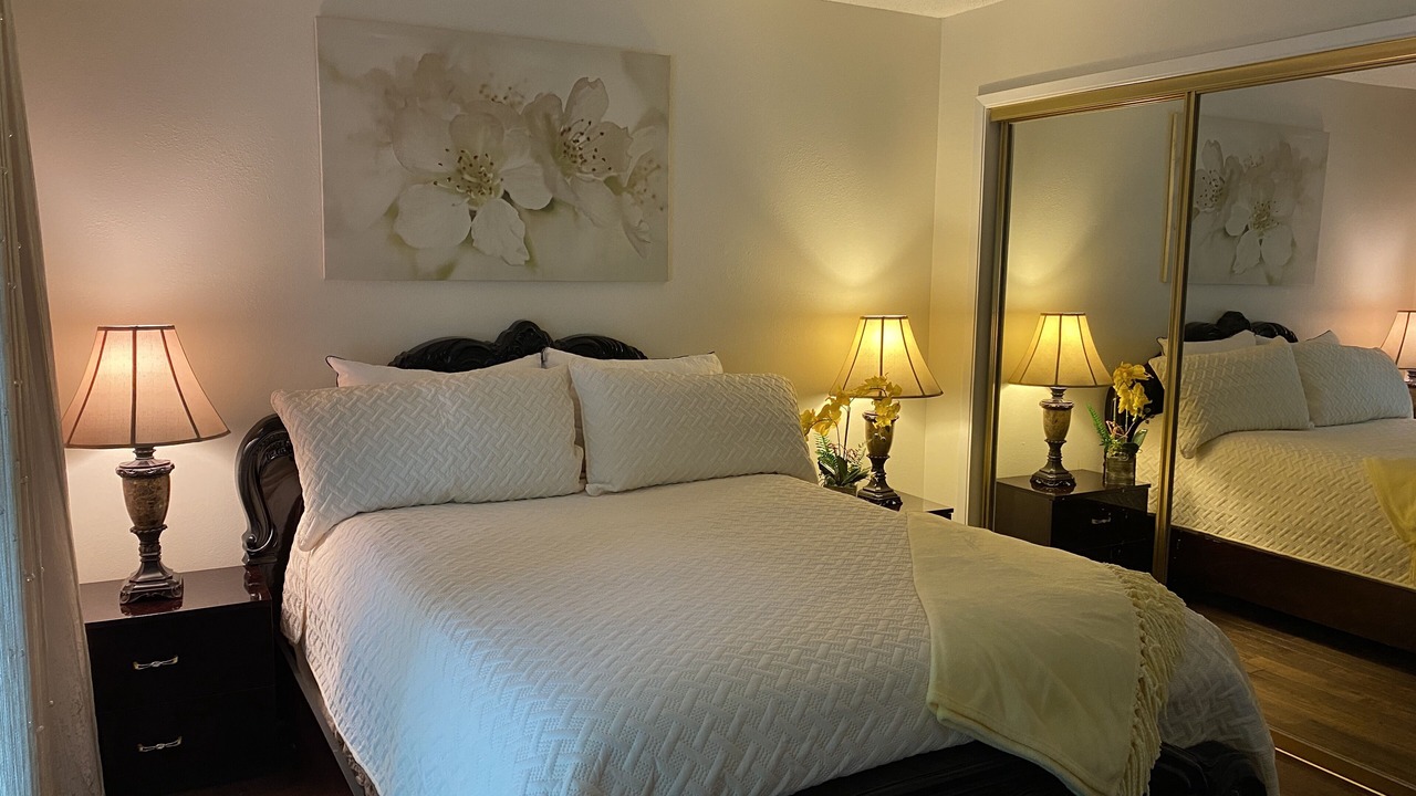 Photo of Bedroom in Arden-Arcade