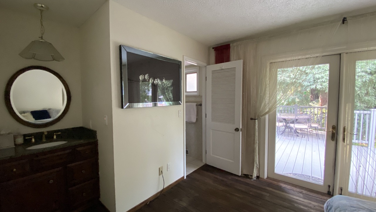 Photo of Bedroom in Arden-Arcade