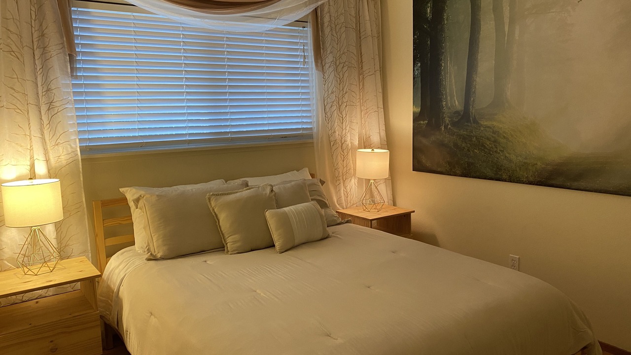 Photo of Bedroom in Arden-Arcade