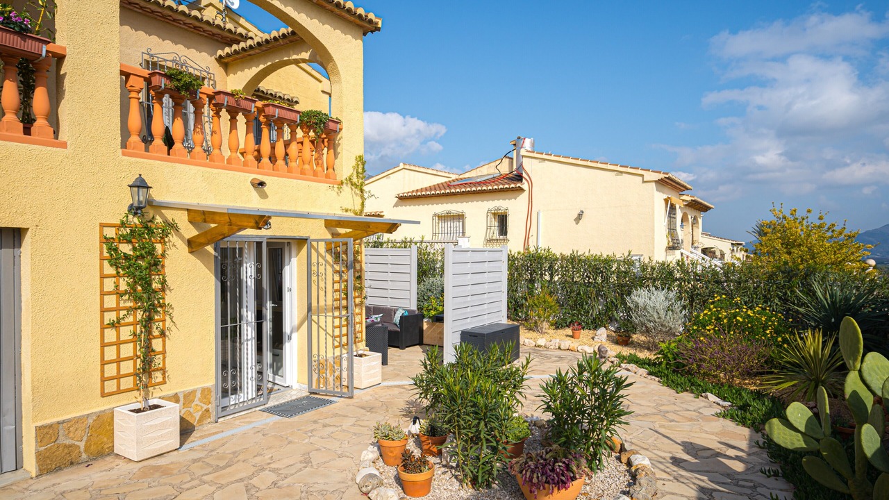 Photo of Patio Balcony in Orba