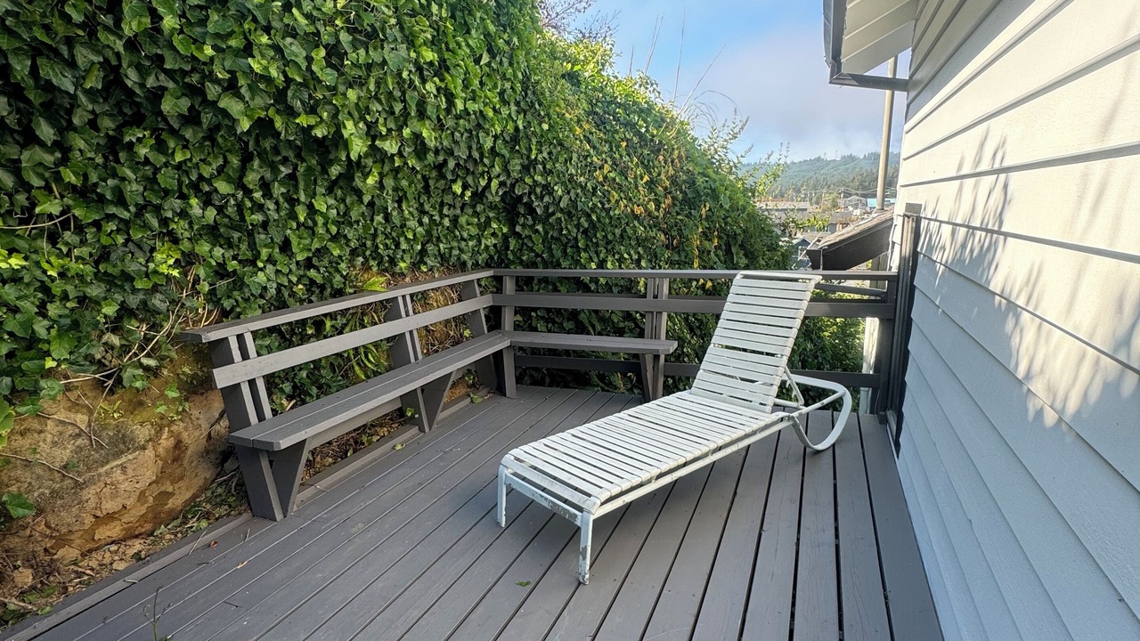 Photo of Patio Balcony in Winchester Bay