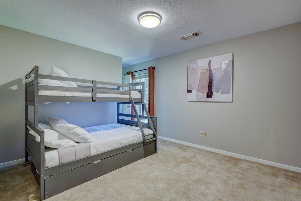 Photo of Bedroom in Wimbledon Falls