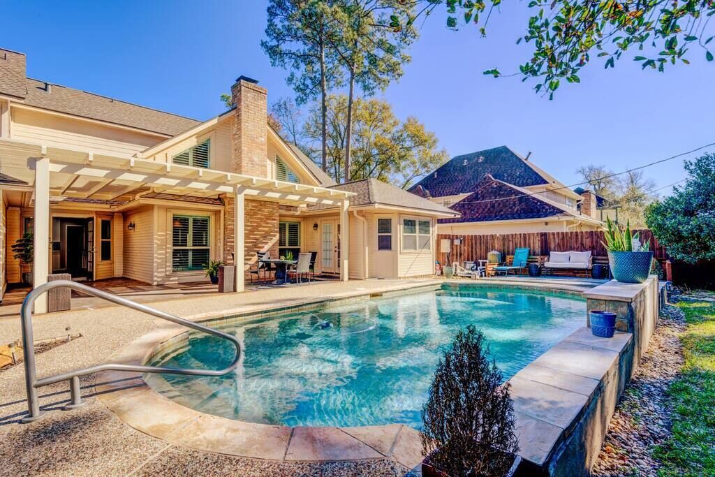 Photo of Outdoor in Wimbledon Falls