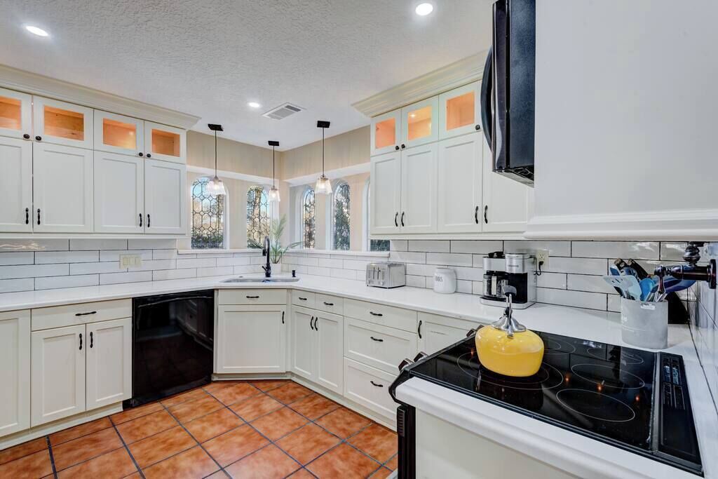 Photo of Kitchen in Wimbledon Falls