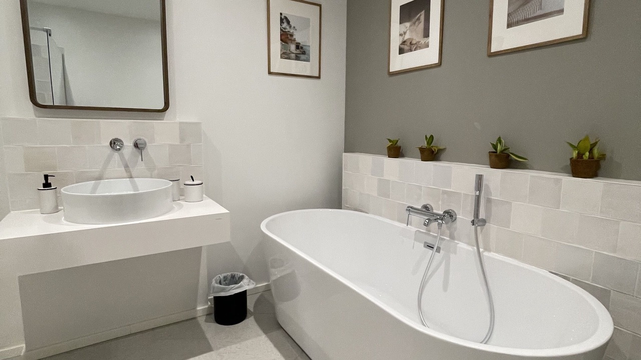 Photo of Bathroom in Saint-Laurent-d'Aigouze