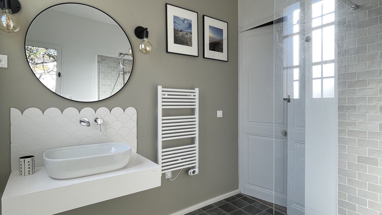 Photo of Bathroom in Saint-Laurent-d'Aigouze