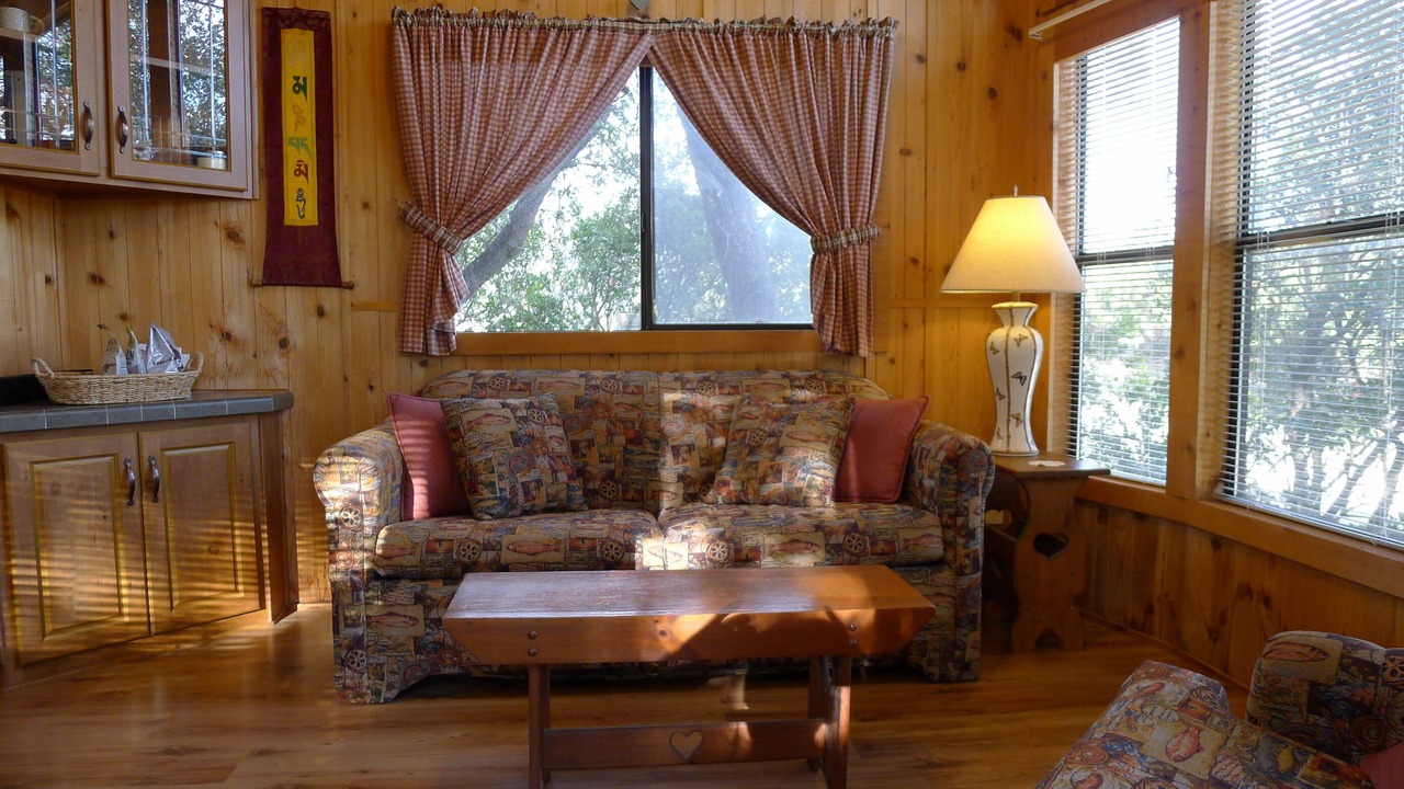 Photo of Livingroom in Far North Central