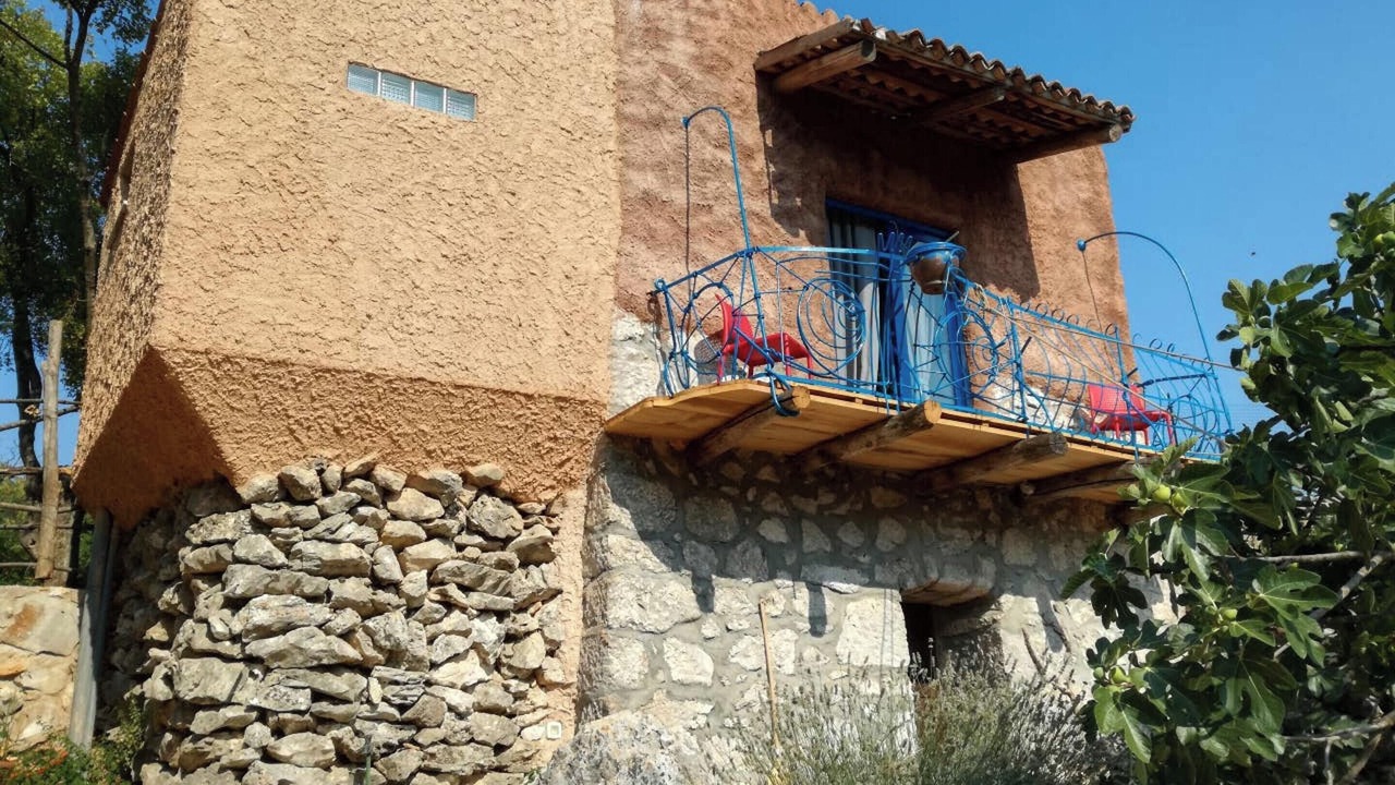 Photo of Others in Cres