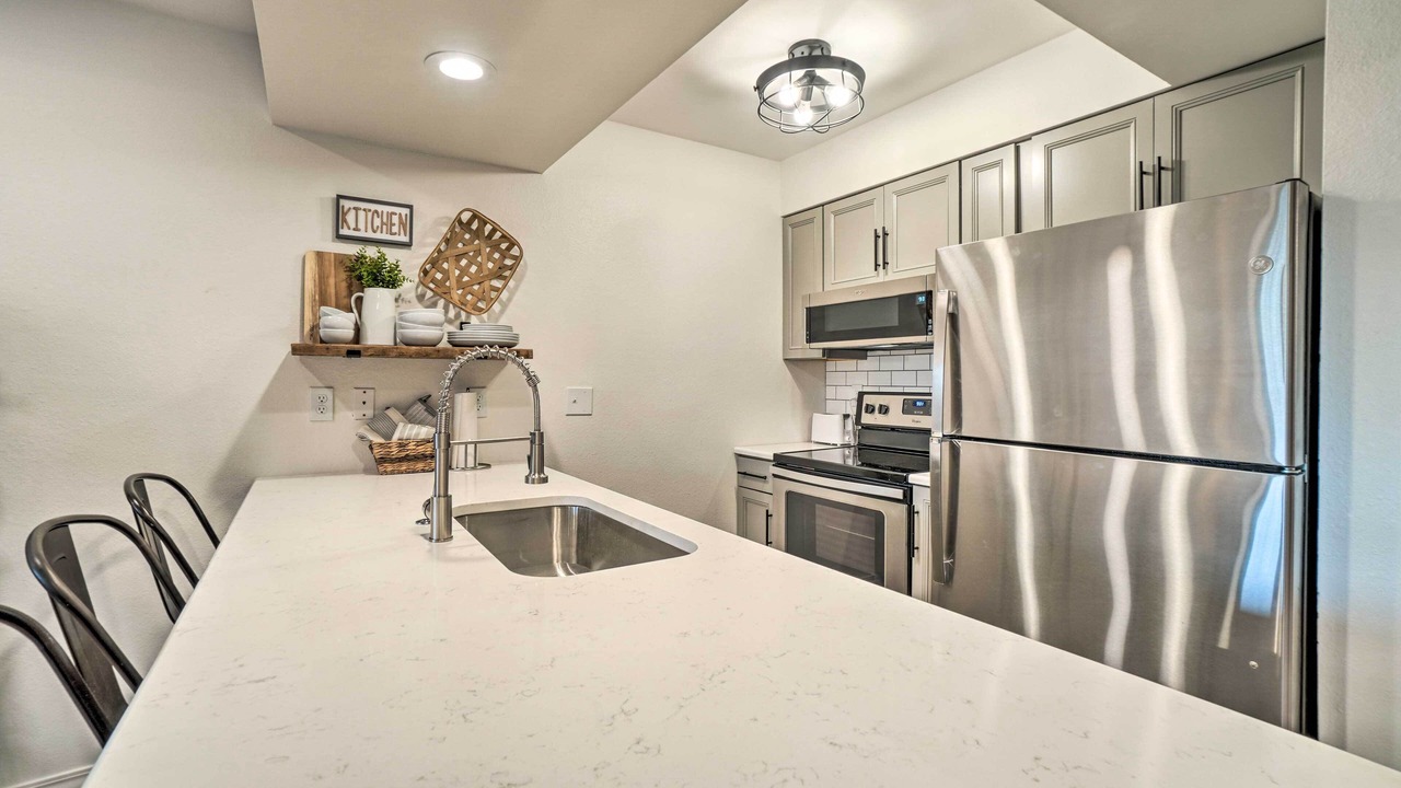 Photo of Others in Notch Estates