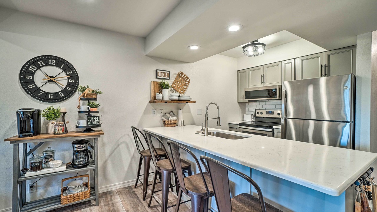 Photo of Others in Notch Estates
