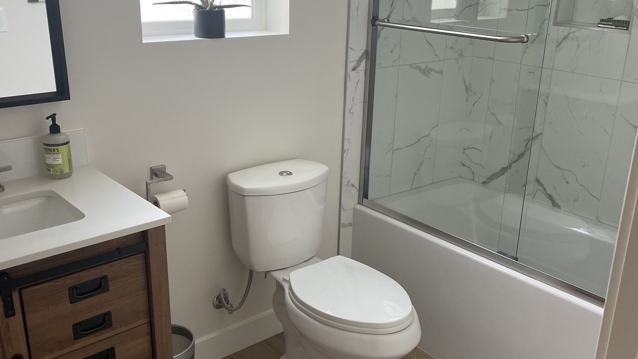Photo of Bathroom in Sherman Oaks