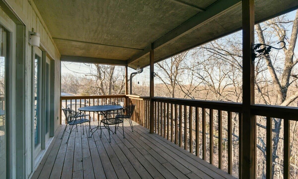 Photo of Others in Notch Estates