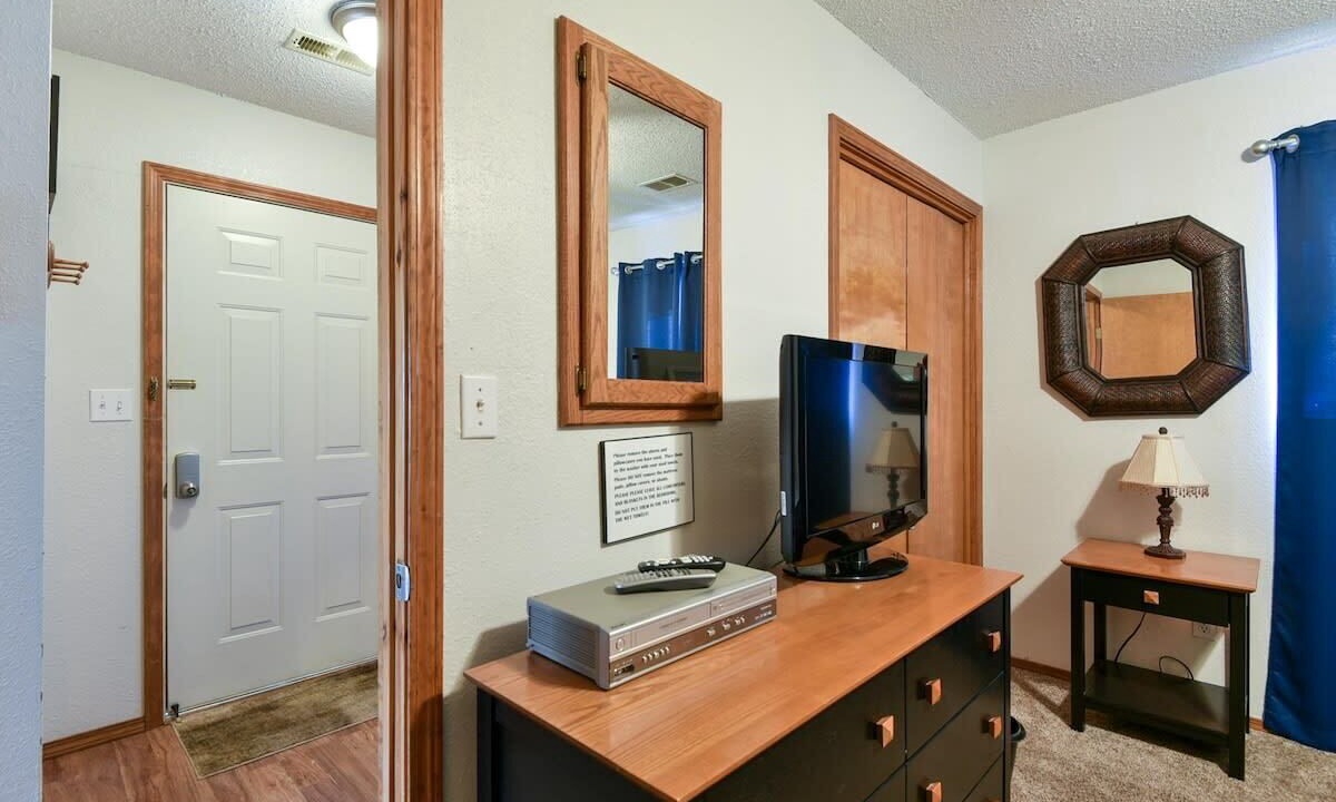 Photo of Others in Notch Estates