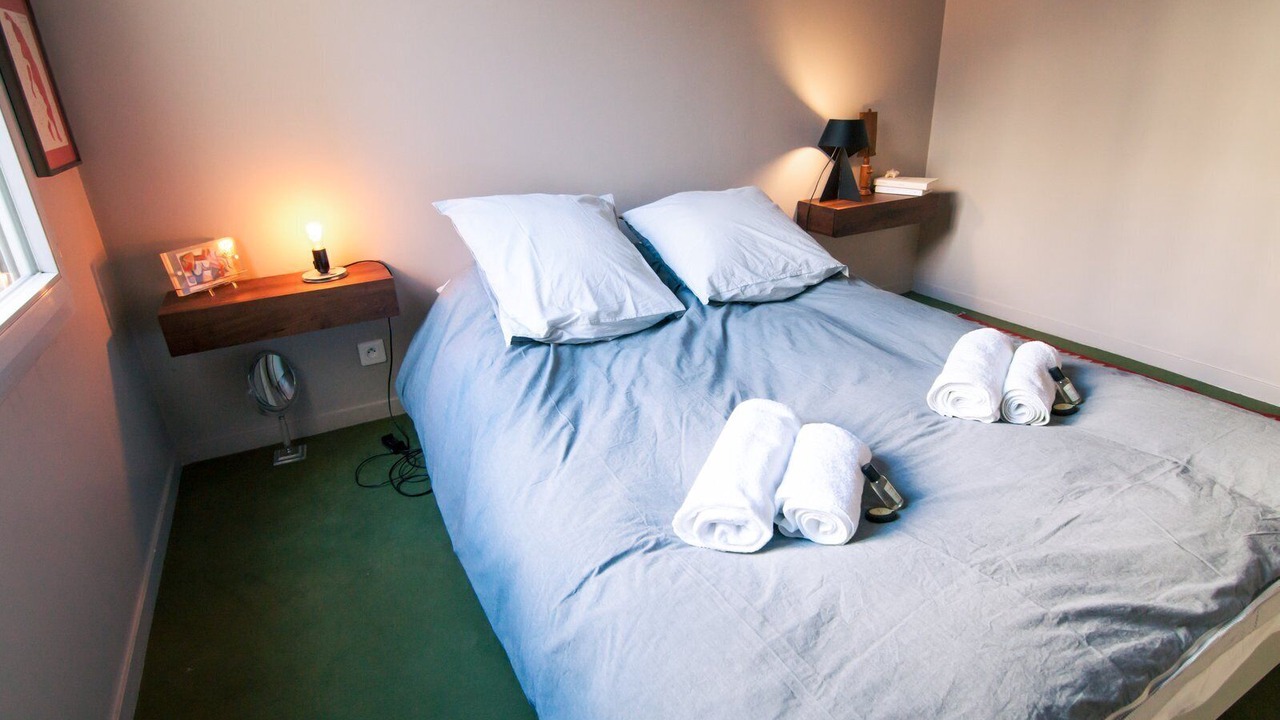 Photo of Bedroom in Combat