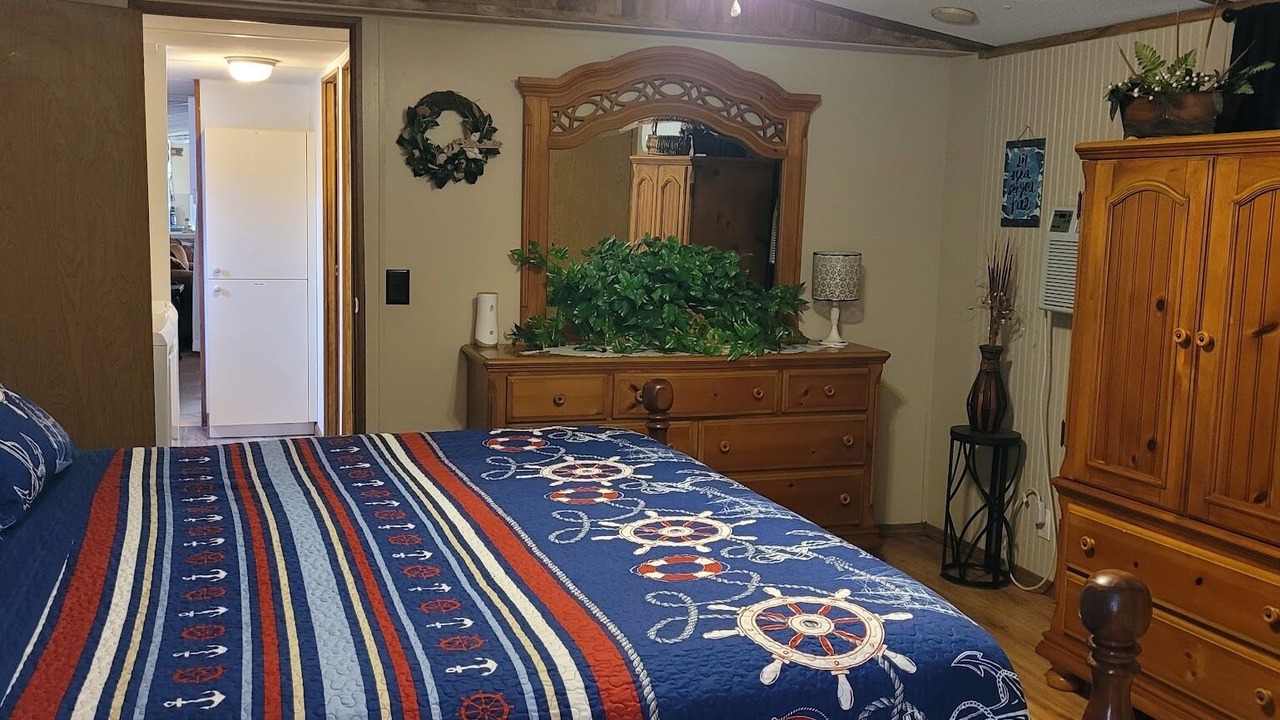 Photo of Others in Oak Hill