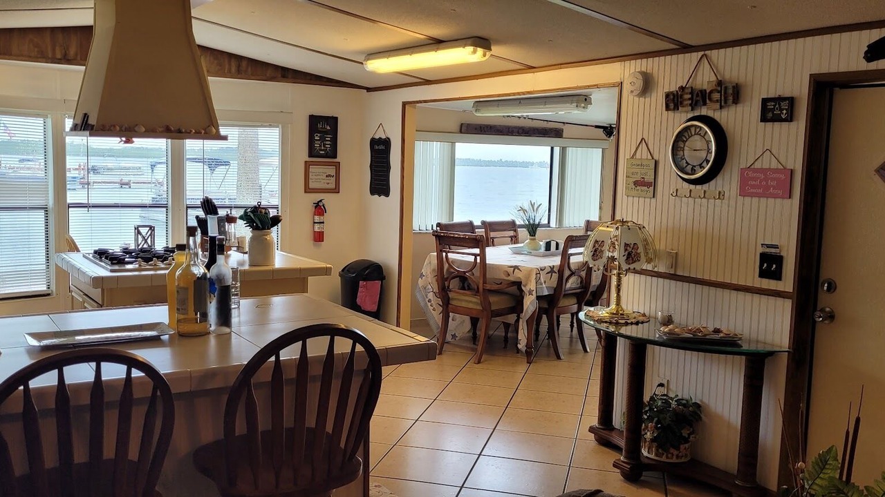 Photo of Others in Oak Hill