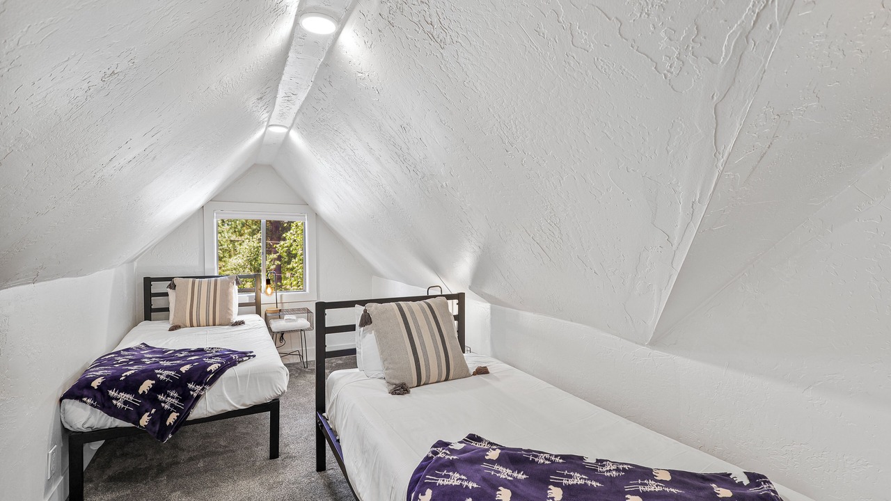 Photo of Bedroom in Mount Shasta