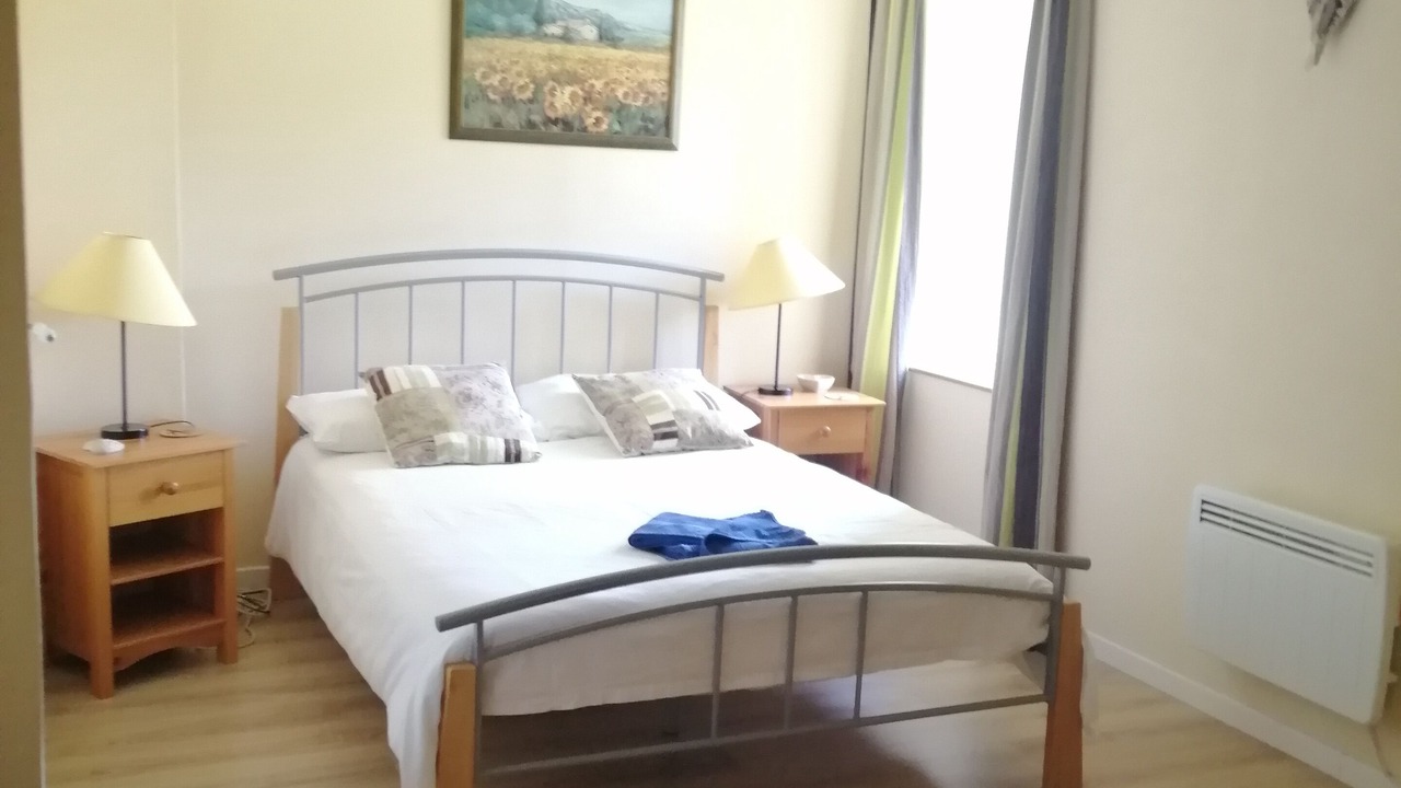 Photo of Bedroom in Meneac