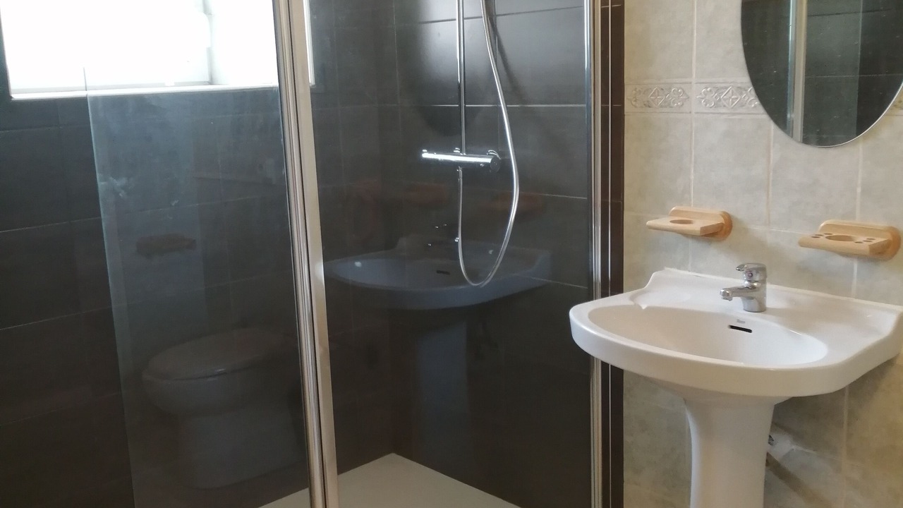 Photo of Bathroom in Meneac