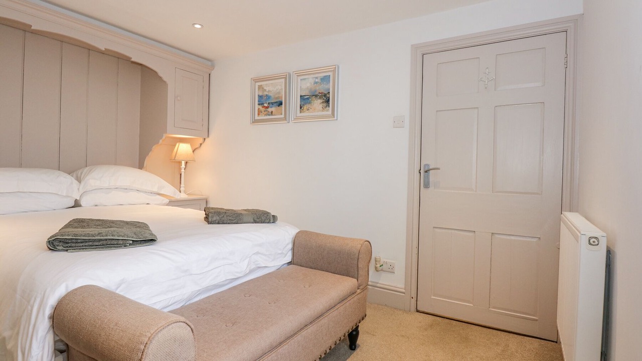 Photo of Bedroom in Edern