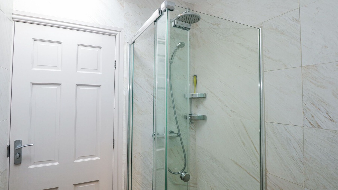 Photo of Bathroom in Edern