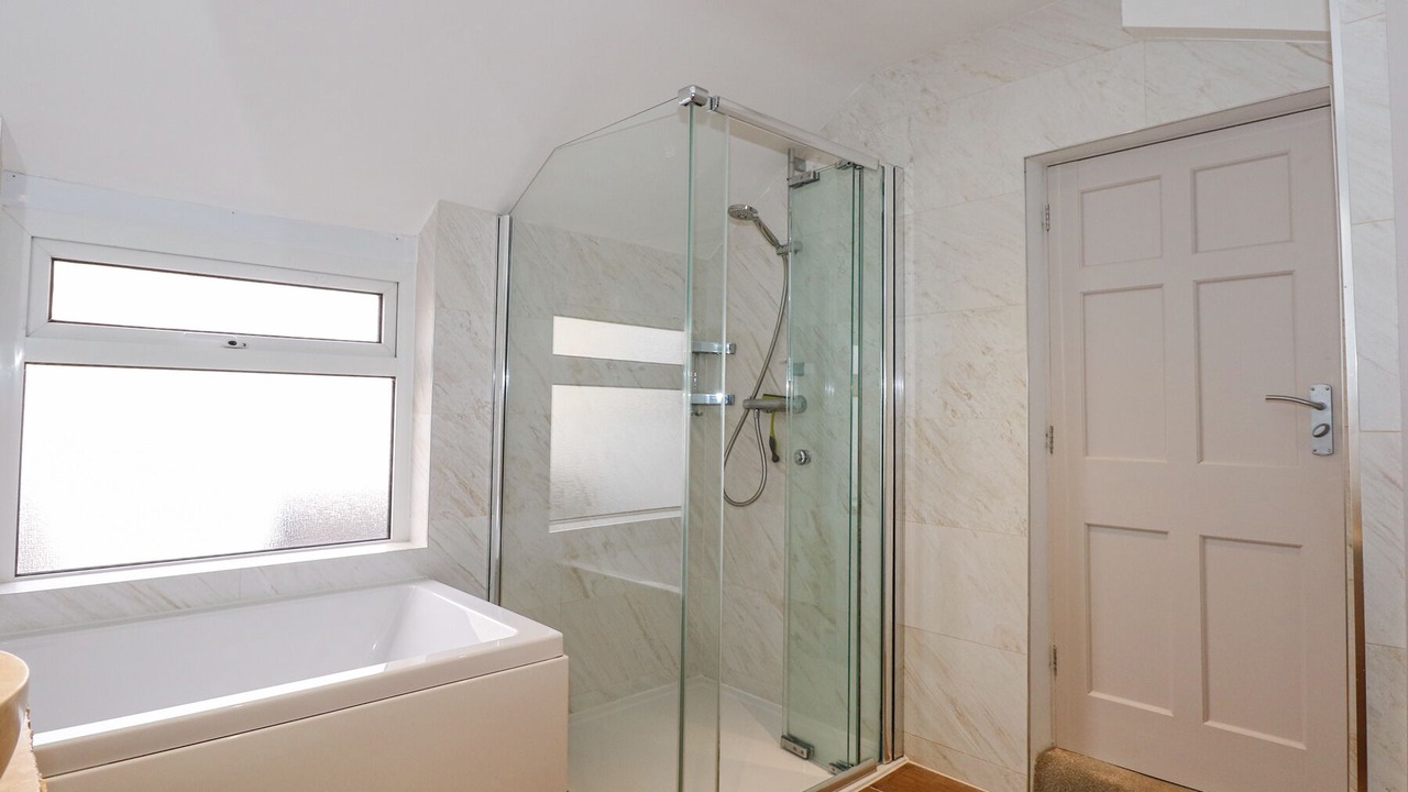 Photo of Bathroom in Edern