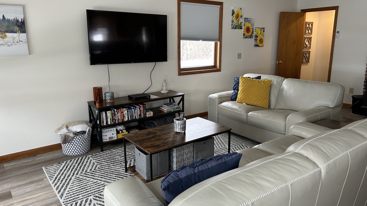 Photo of Livingroom in Ellicottville