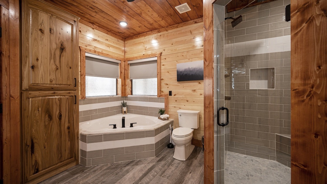 Photo of Bathroom in Hochatown