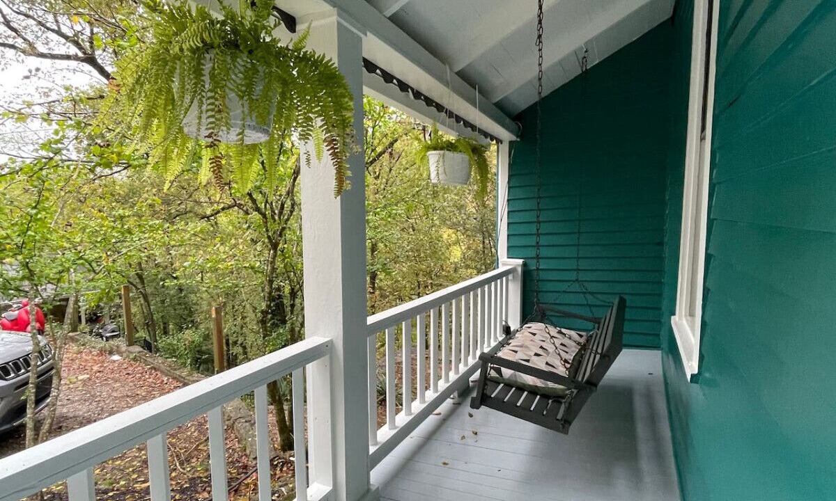 Photo of Patio Balcony in Eureka Springs Historic District