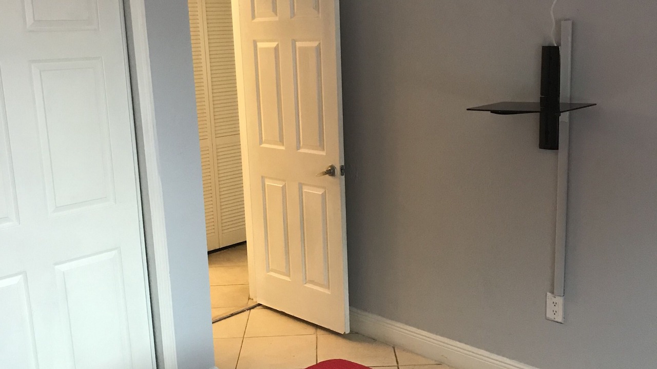 Photo of Bedroom in Hialeah Gardens