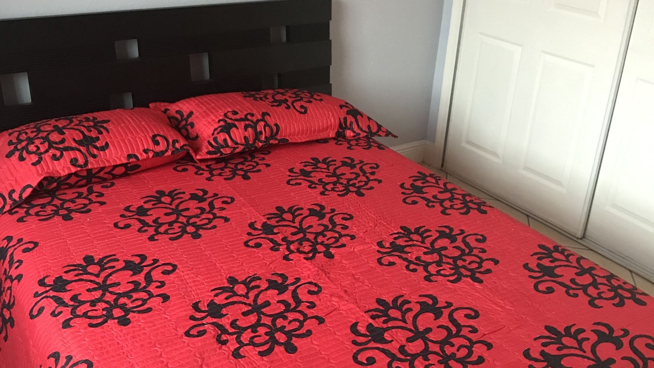 Photo of Bedroom in Hialeah Gardens