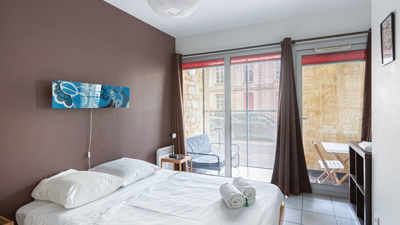 Photo of Bedroom in Chartrons