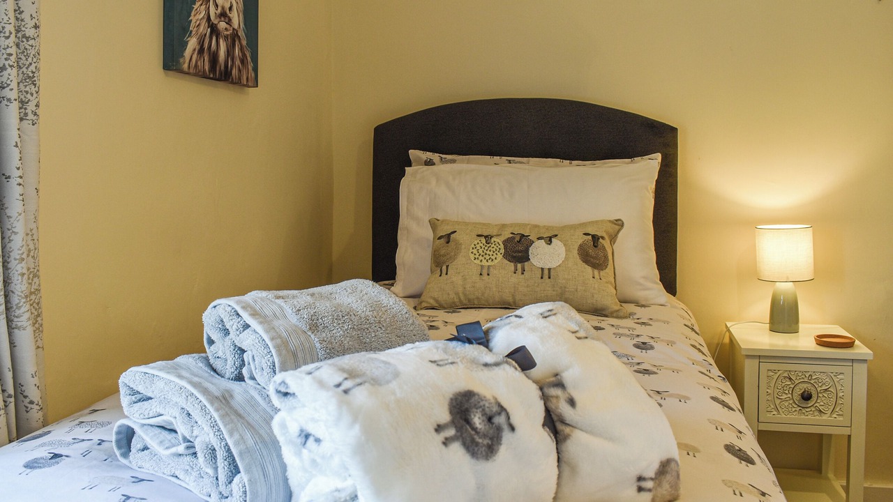 Photo of Others in Blackwell in the Peak