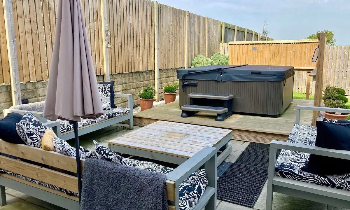 Photo of Patio Balcony in Hoylandswaine