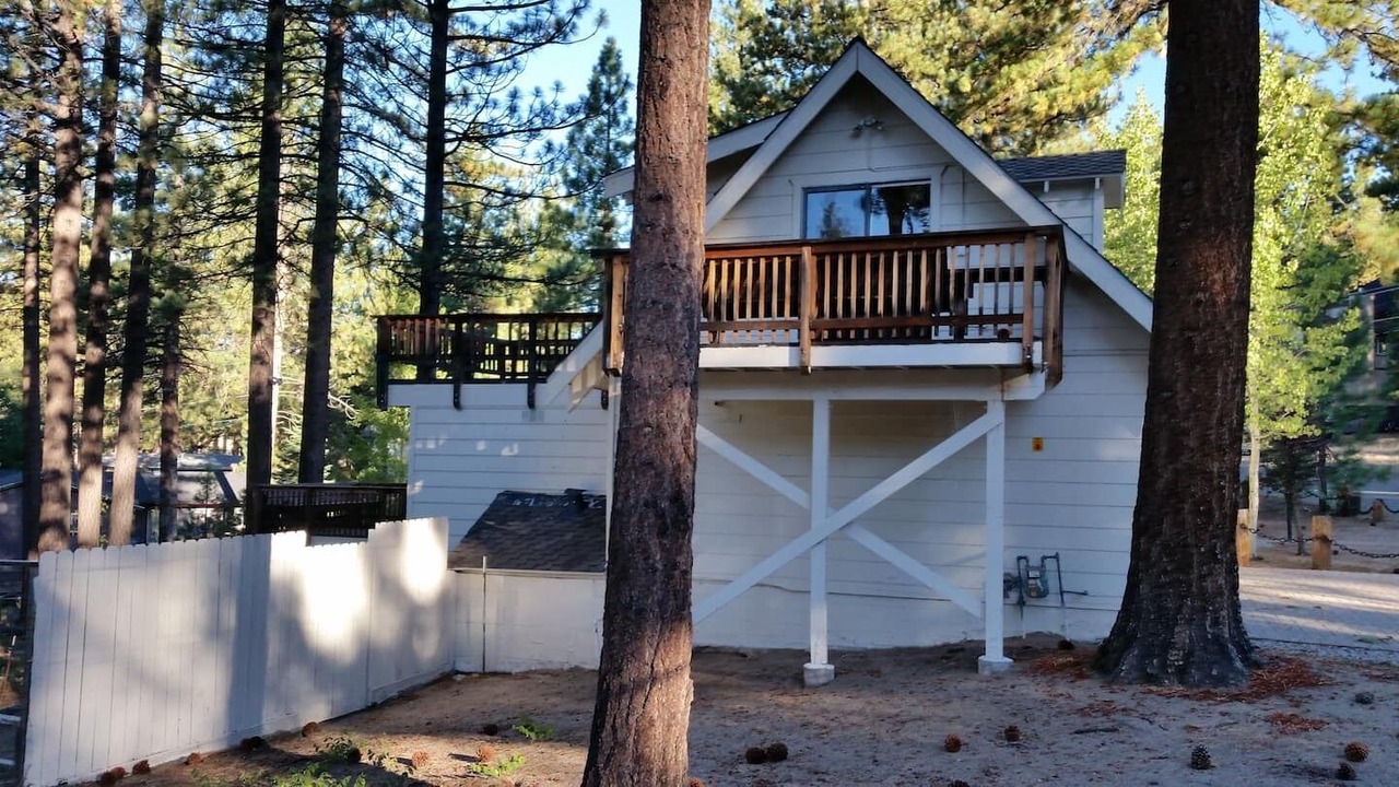 Photo of Outdoor in Montgomery Estates