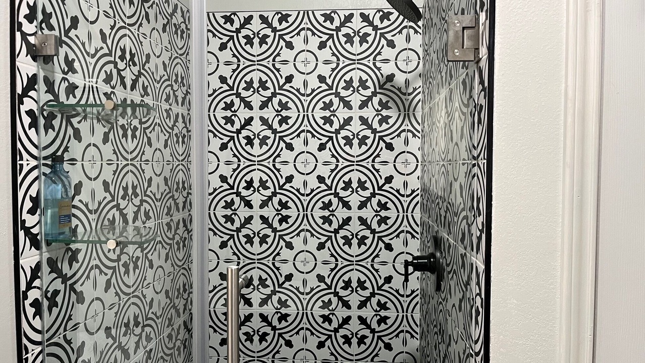 Photo of Bathroom in Cherry Street