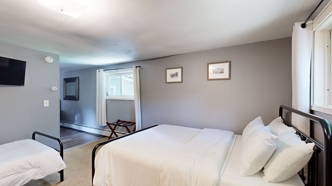 Photo of Bedroom in Proctorsville
