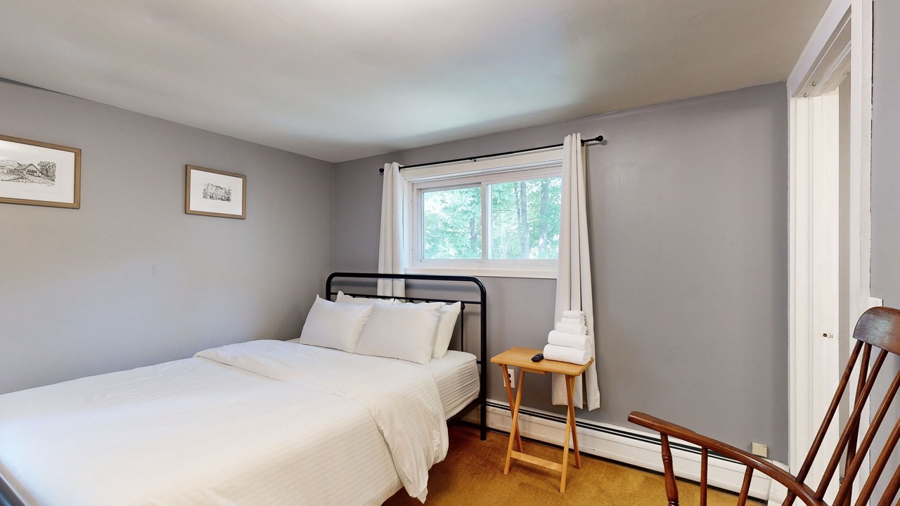 Photo of Bedroom in Proctorsville