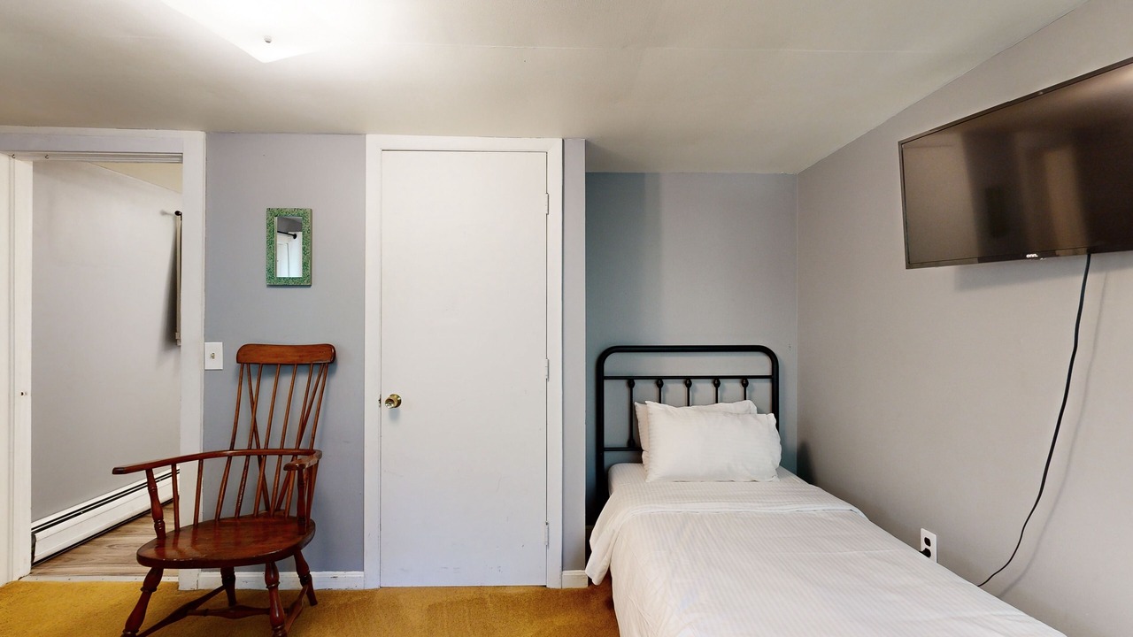 Photo of Bedroom in Proctorsville