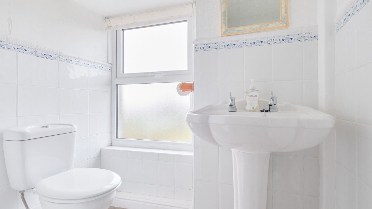 Photo of Bathroom in Goldsithney