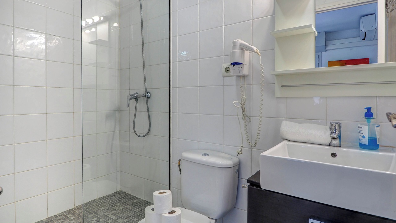 Photo of Bathroom in Passeig Maritim