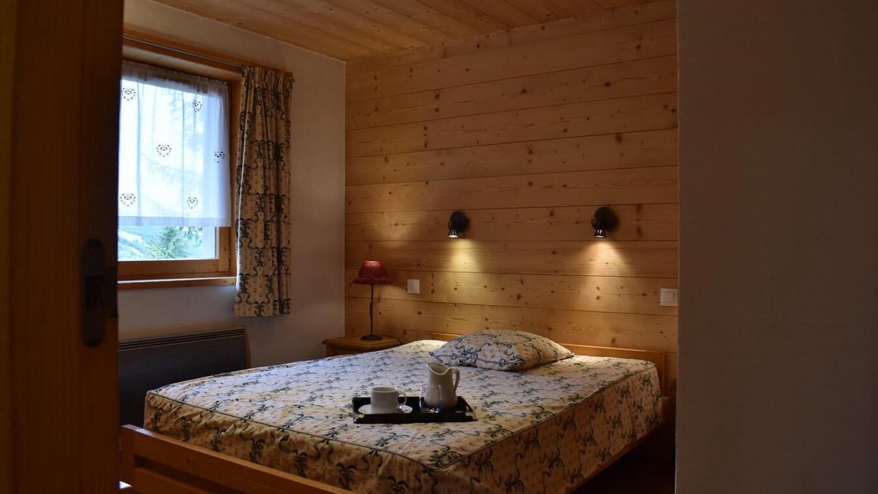 Photo of Bedroom in Meribel Centre